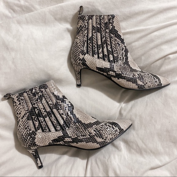 Caverley Sabrina boot in snake - Picture 2 of 3